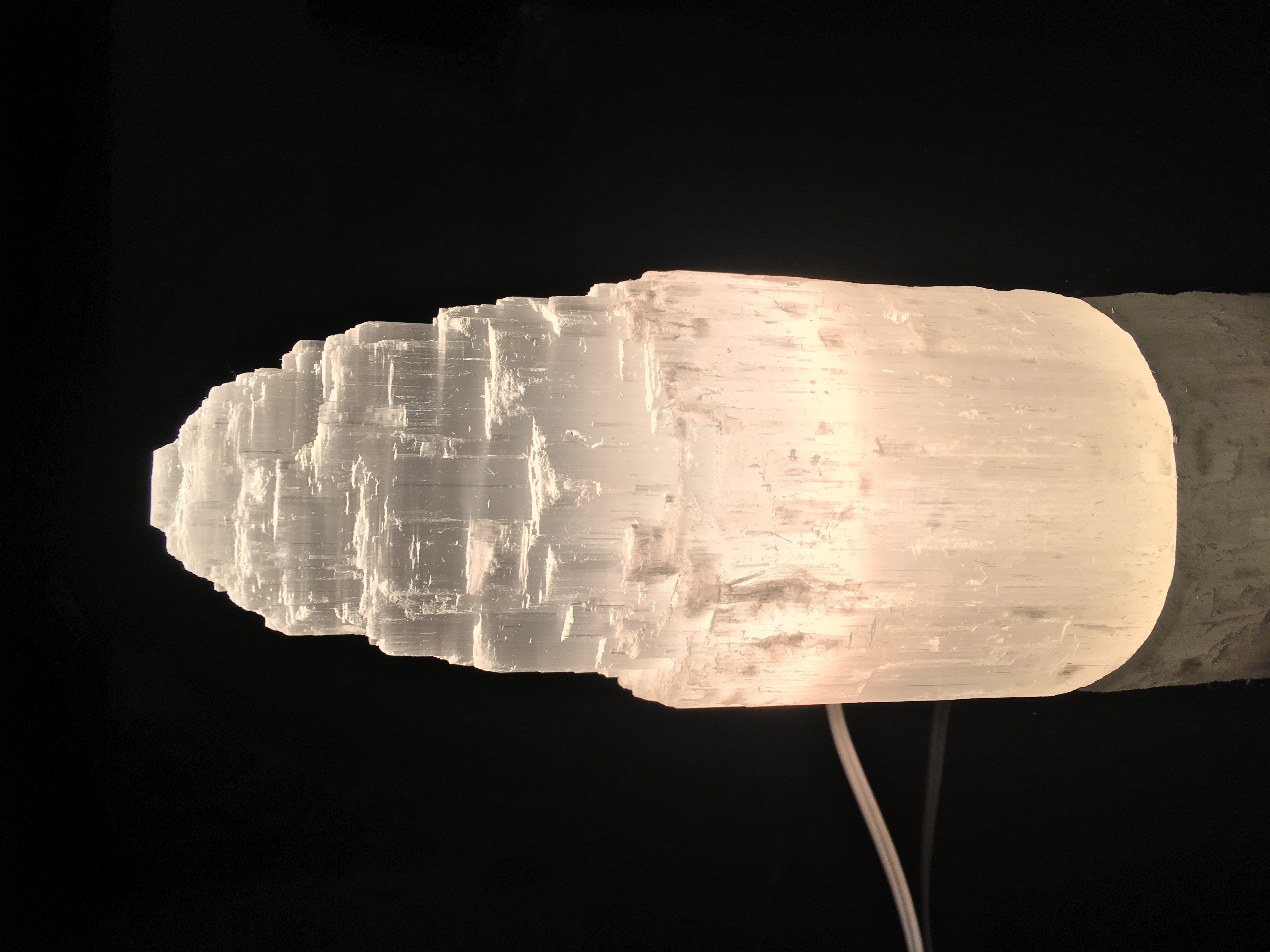 8" selenite lamp