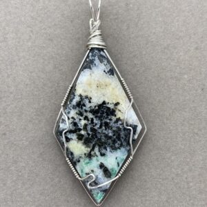 Crabtree Emerald pendant front