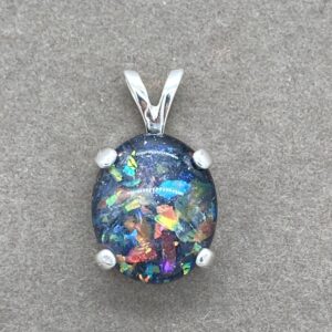 Slocum Opal pendant closeup