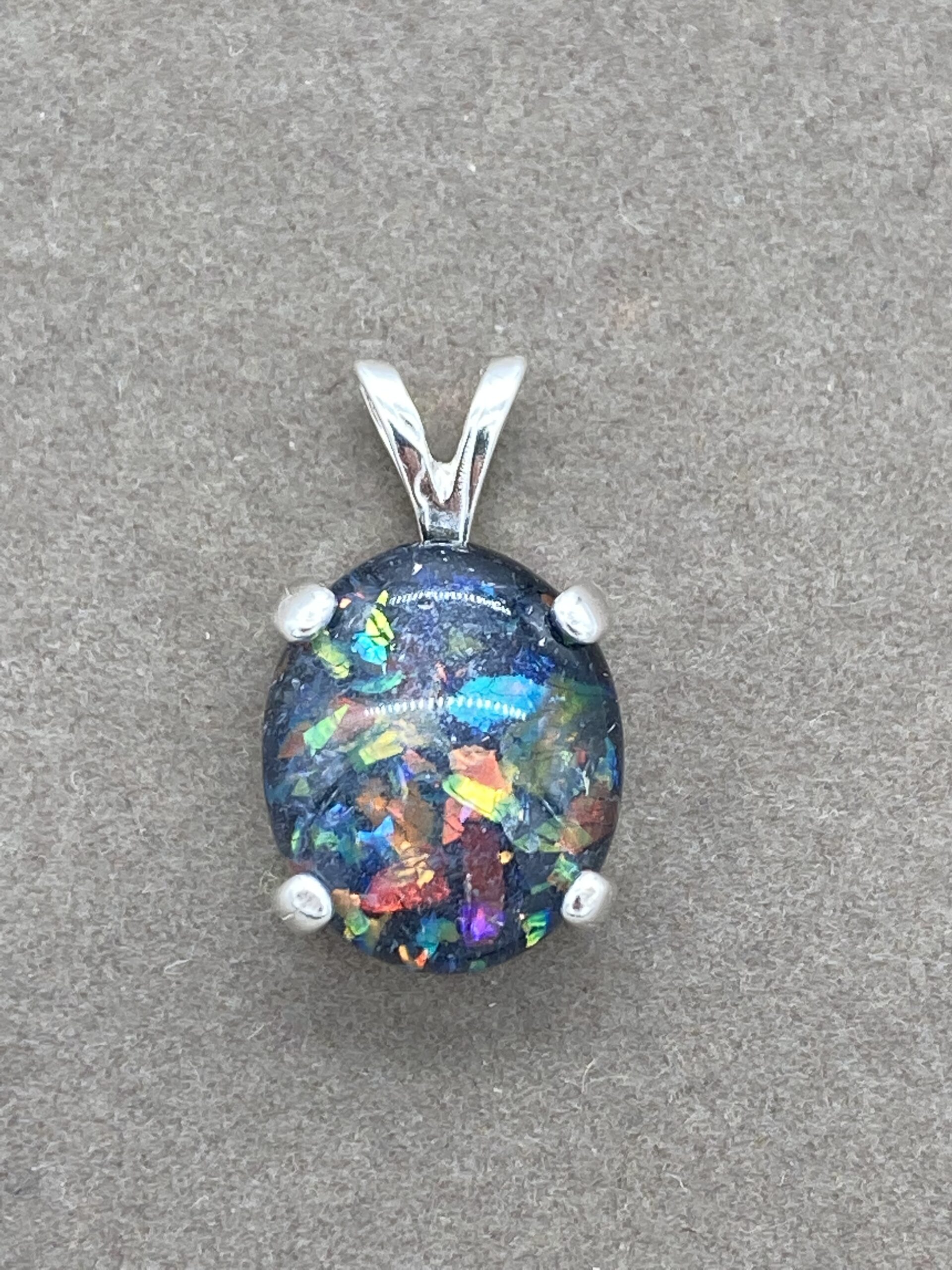 Slocum Opal pendant closeup